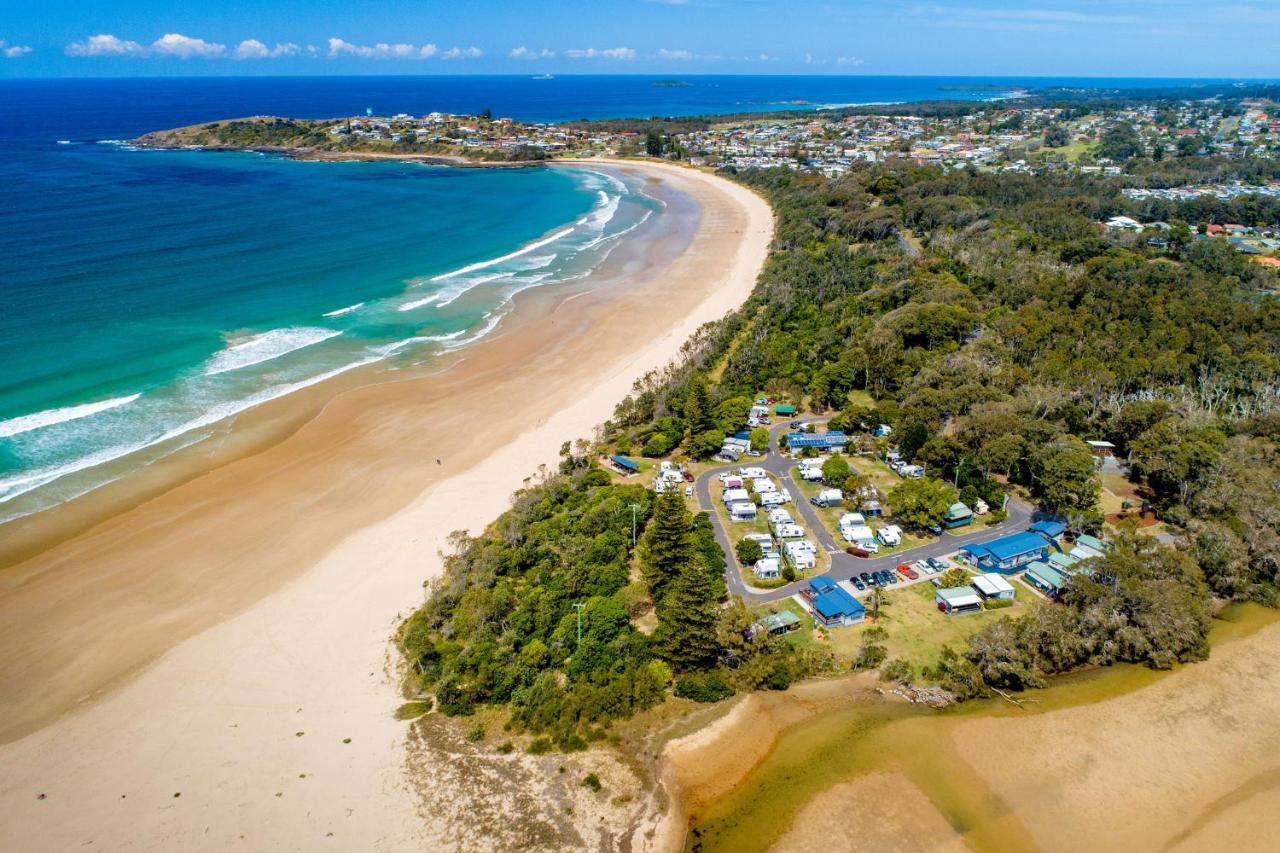 Отель Woolgoolga Lakeside Holiday Park Экстерьер фото